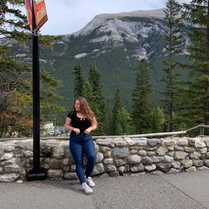 Meet your Posher, Sharon